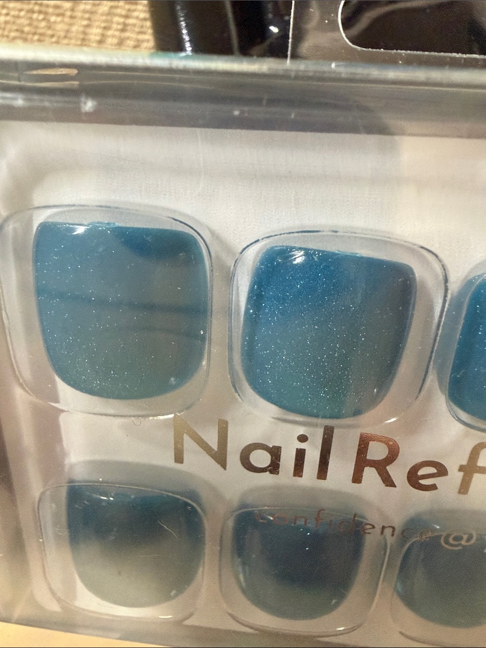 Reformation Cream & Blush Heart Press-On Toe Nails - Picture 4 of 6